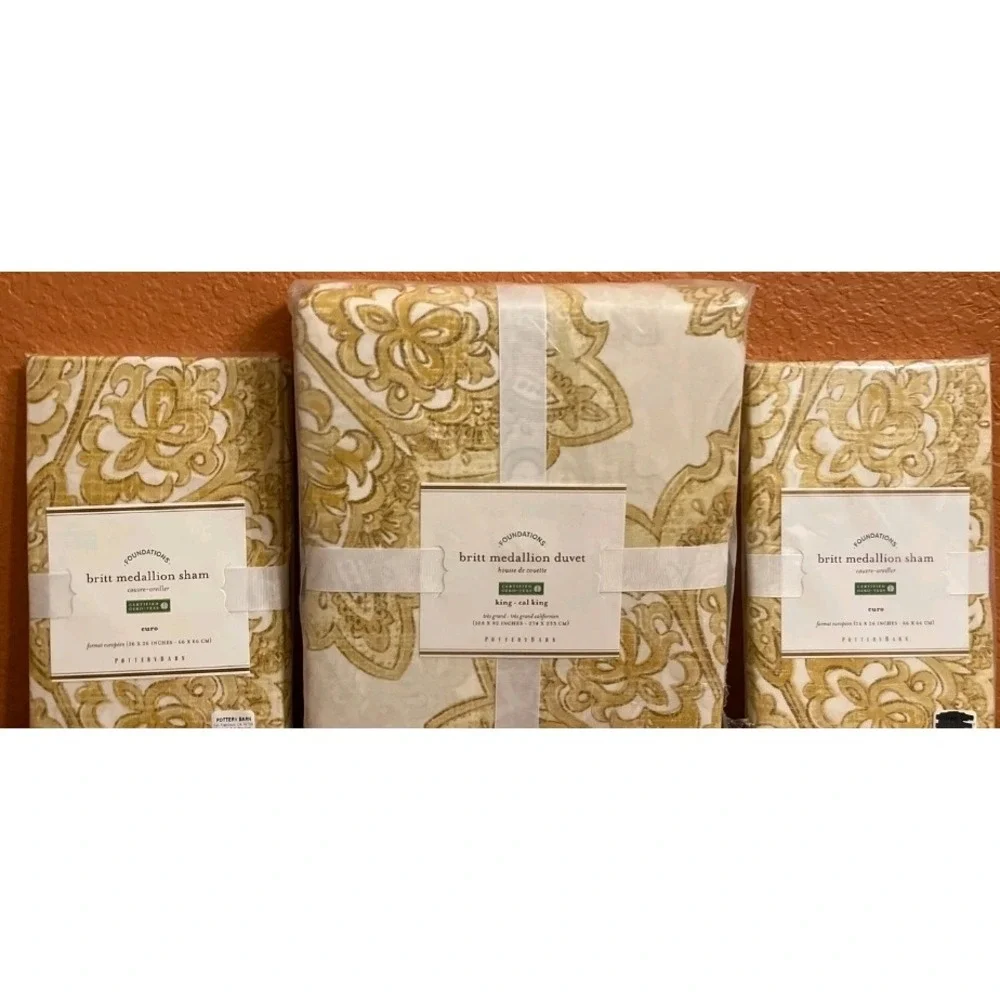 Pottery Barn King Duvet Cover Set 6pc, Gold Medallion 2 King & 3 Euro Shams Blue